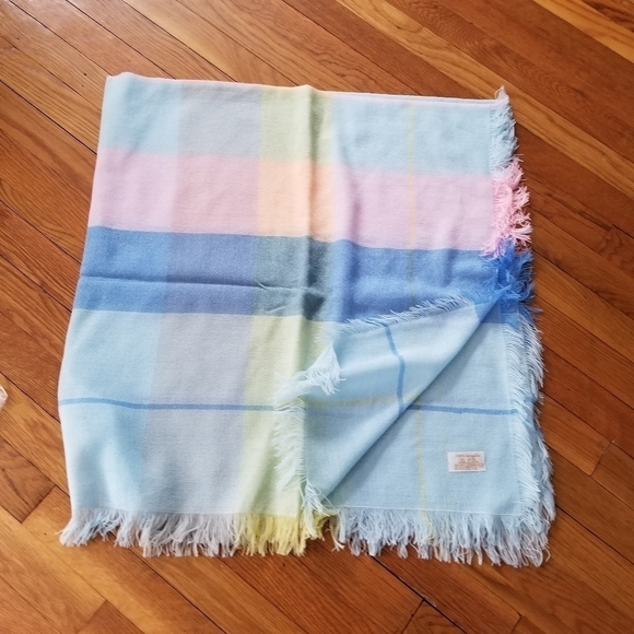 Vintage Ombre Stripe Acrylic Fringe Baby Blanket Pastel Pink Blue NOS Soft Girl - Picture 8 of 9